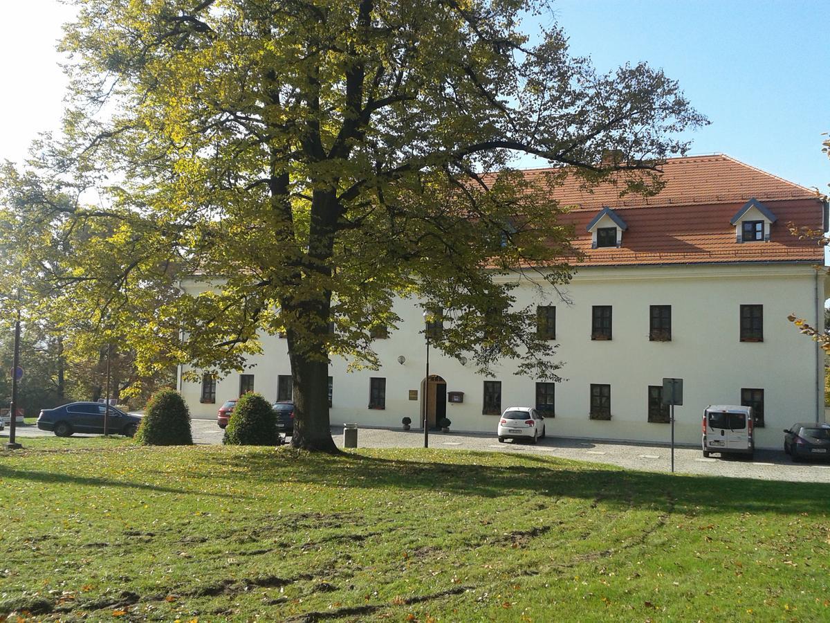 Zámek Havířov Hotel Exterior foto